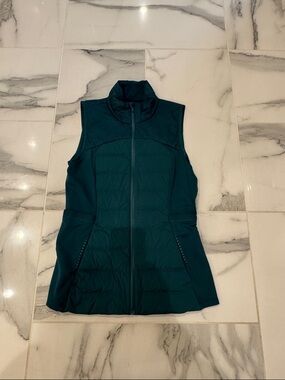 Women’s Sleeveless Quilted Vest - Deep Teal Lululemon Down for it All size 8